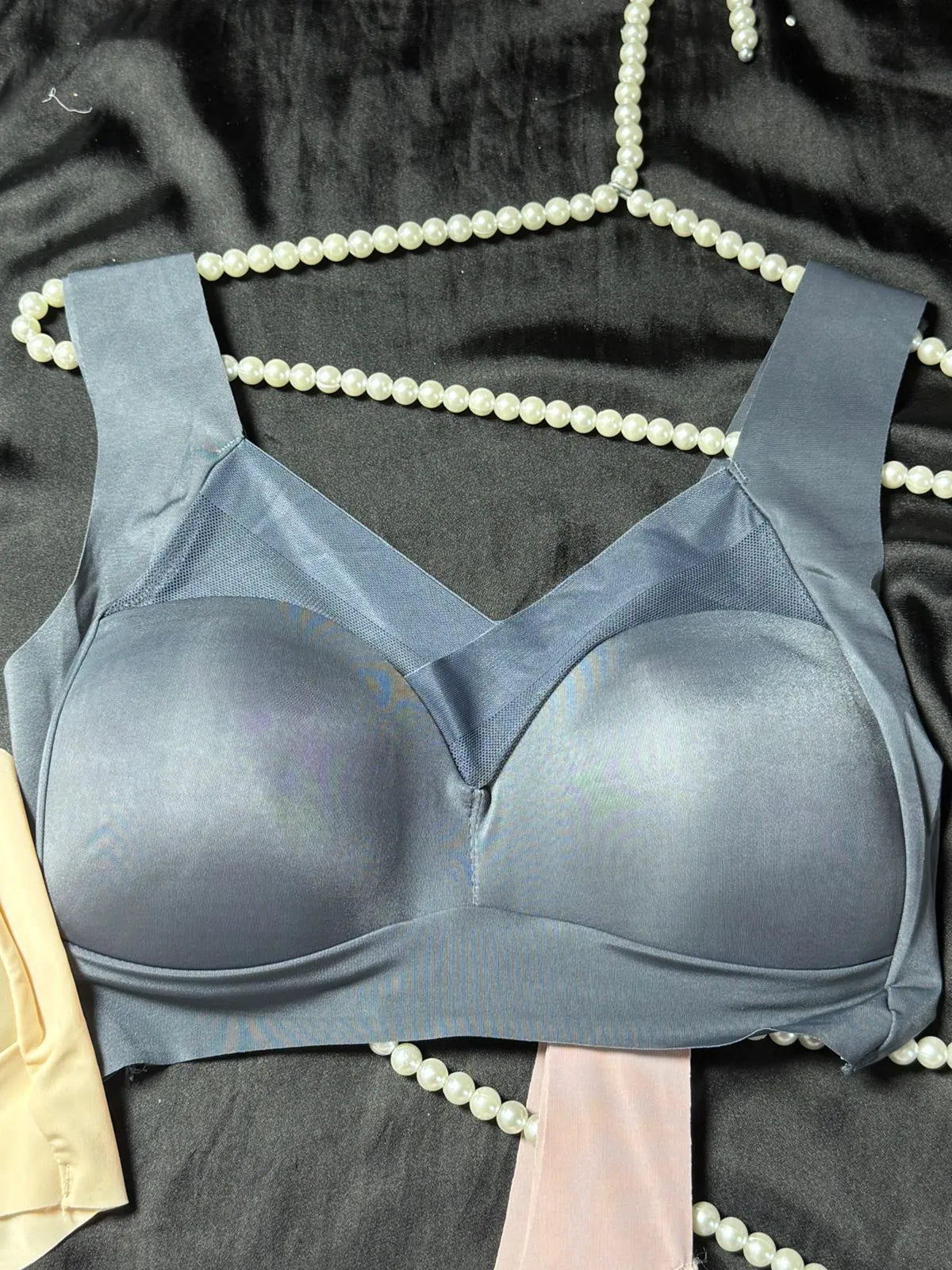 Seamless Sports Soft Bra